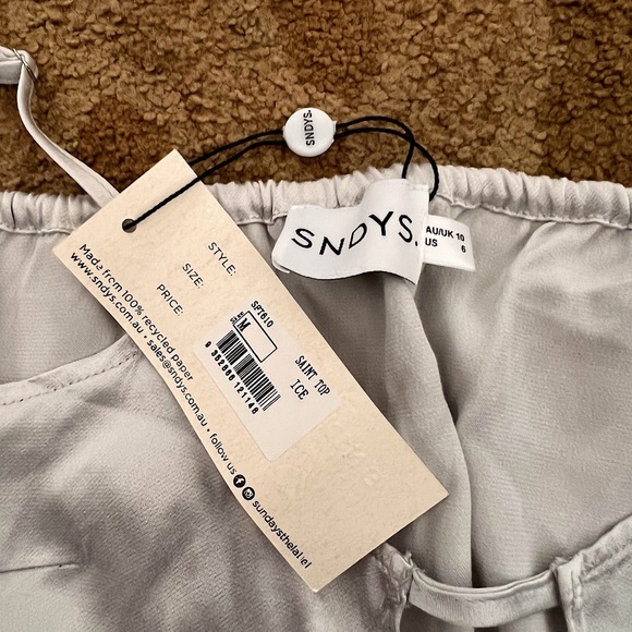 Sndys the Label open front top - Picture 2 of 3